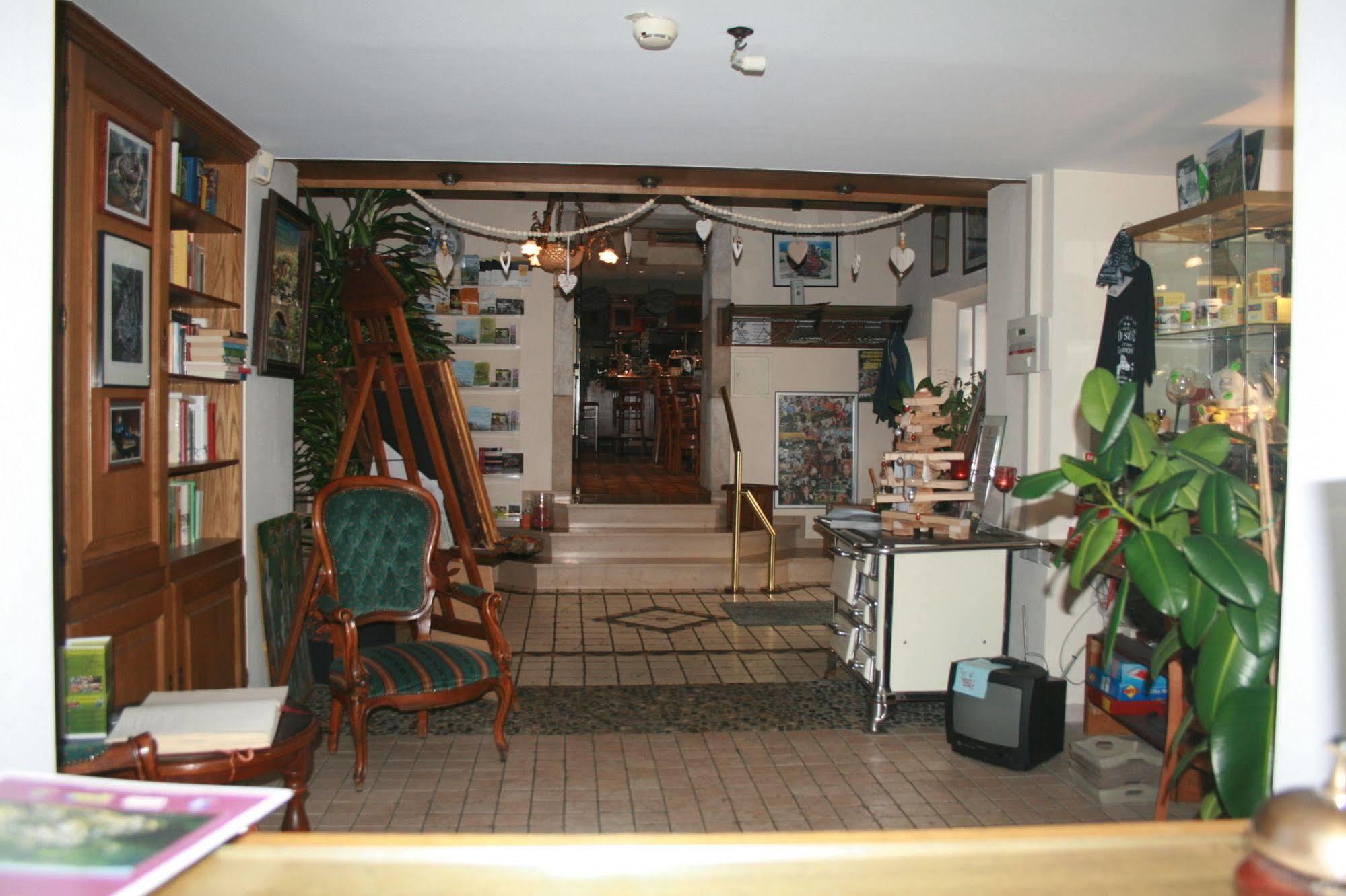 Logis Gourmet & Relax Hotel De La Sure Esch-sur-Sûre Zewnętrze zdjęcie