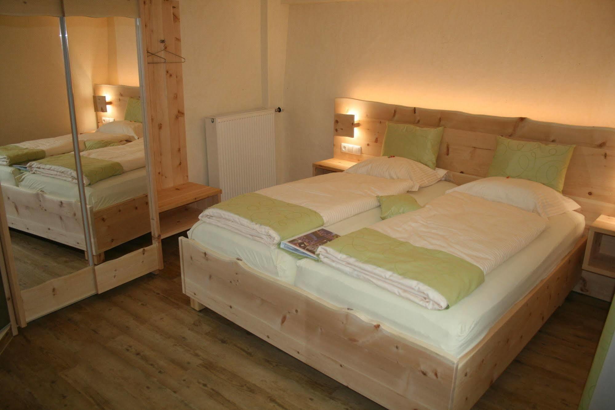 Logis Gourmet & Relax Hotel De La Sure Esch-sur-Sûre Zewnętrze zdjęcie