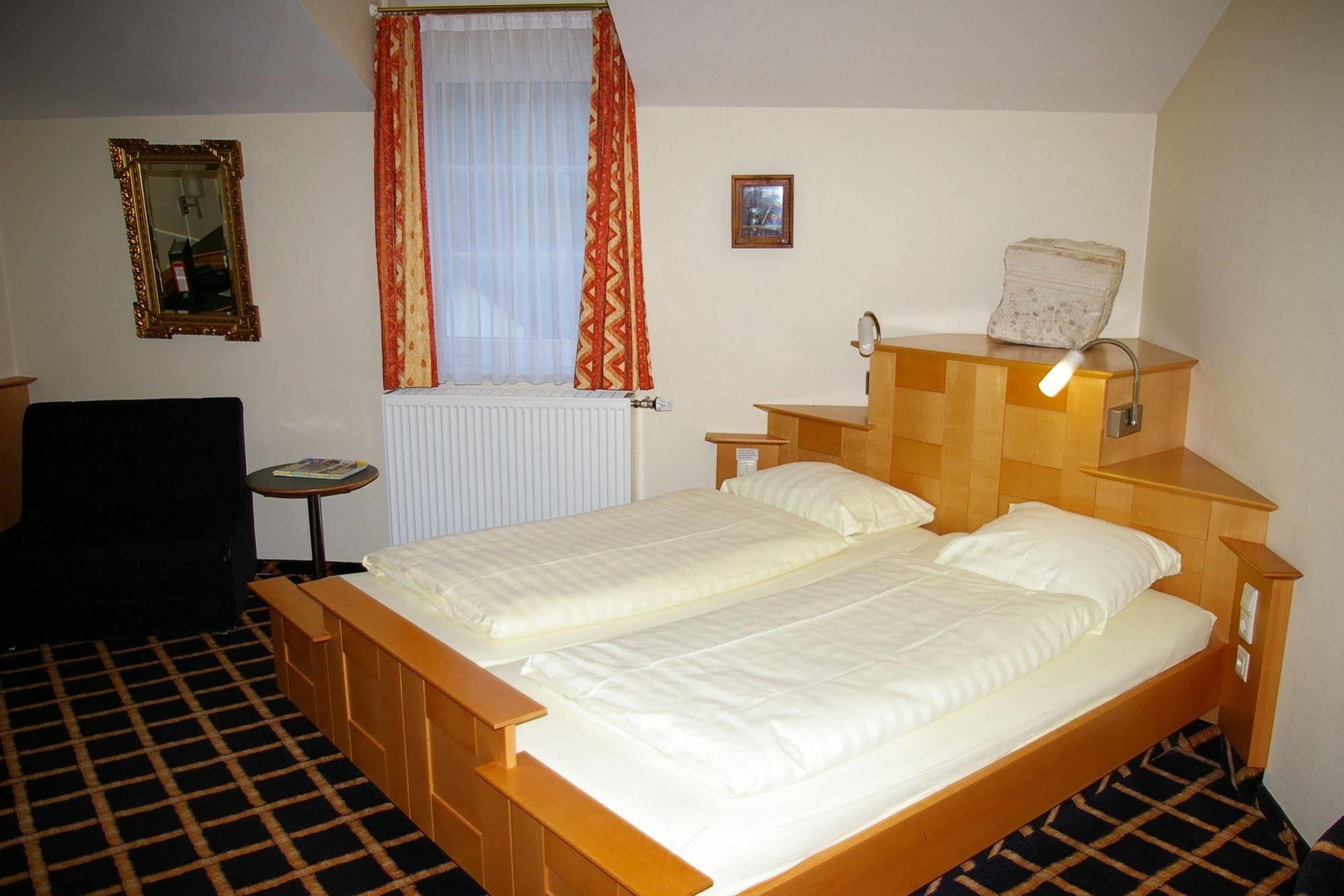 Logis Gourmet & Relax Hotel De La Sure Esch-sur-Sûre Zewnętrze zdjęcie
