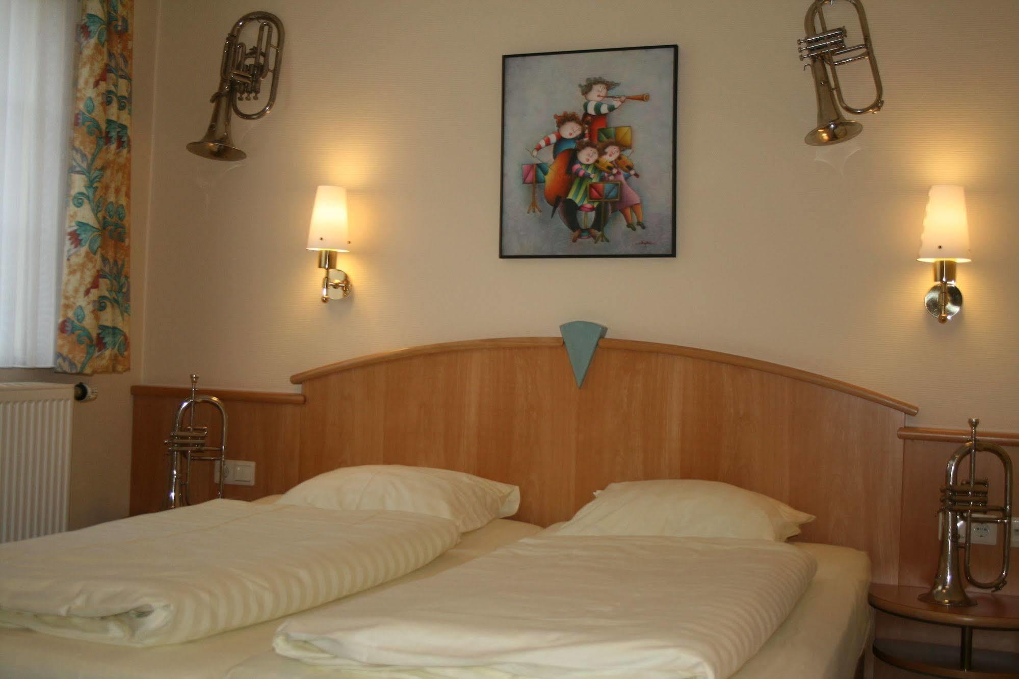 Logis Gourmet & Relax Hotel De La Sure Esch-sur-Sûre Zewnętrze zdjęcie