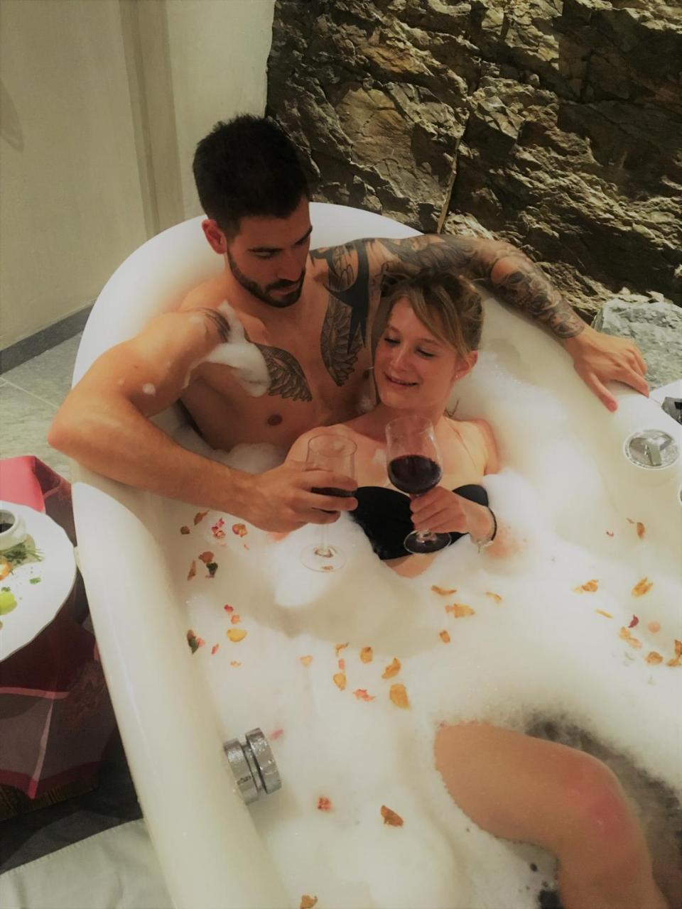 Logis Gourmet & Relax Hotel De La Sure Esch-sur-Sûre Zewnętrze zdjęcie
